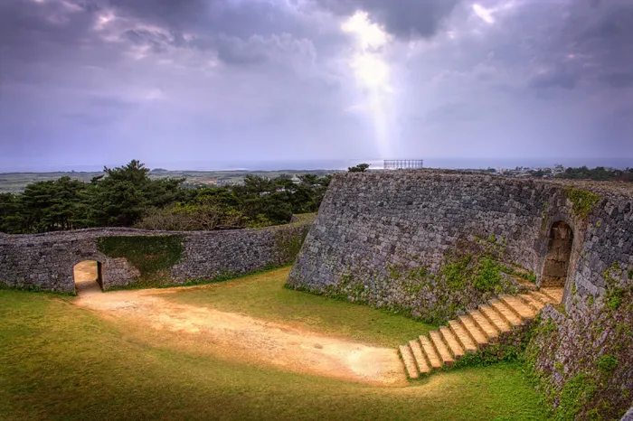 Zakimi Castle